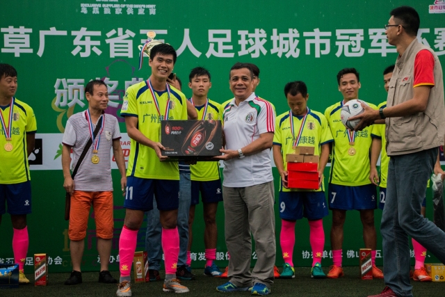 CBA动态！山东男篮新外援即将揭晓，山西加强后场阵容，深圳新任主帅上任